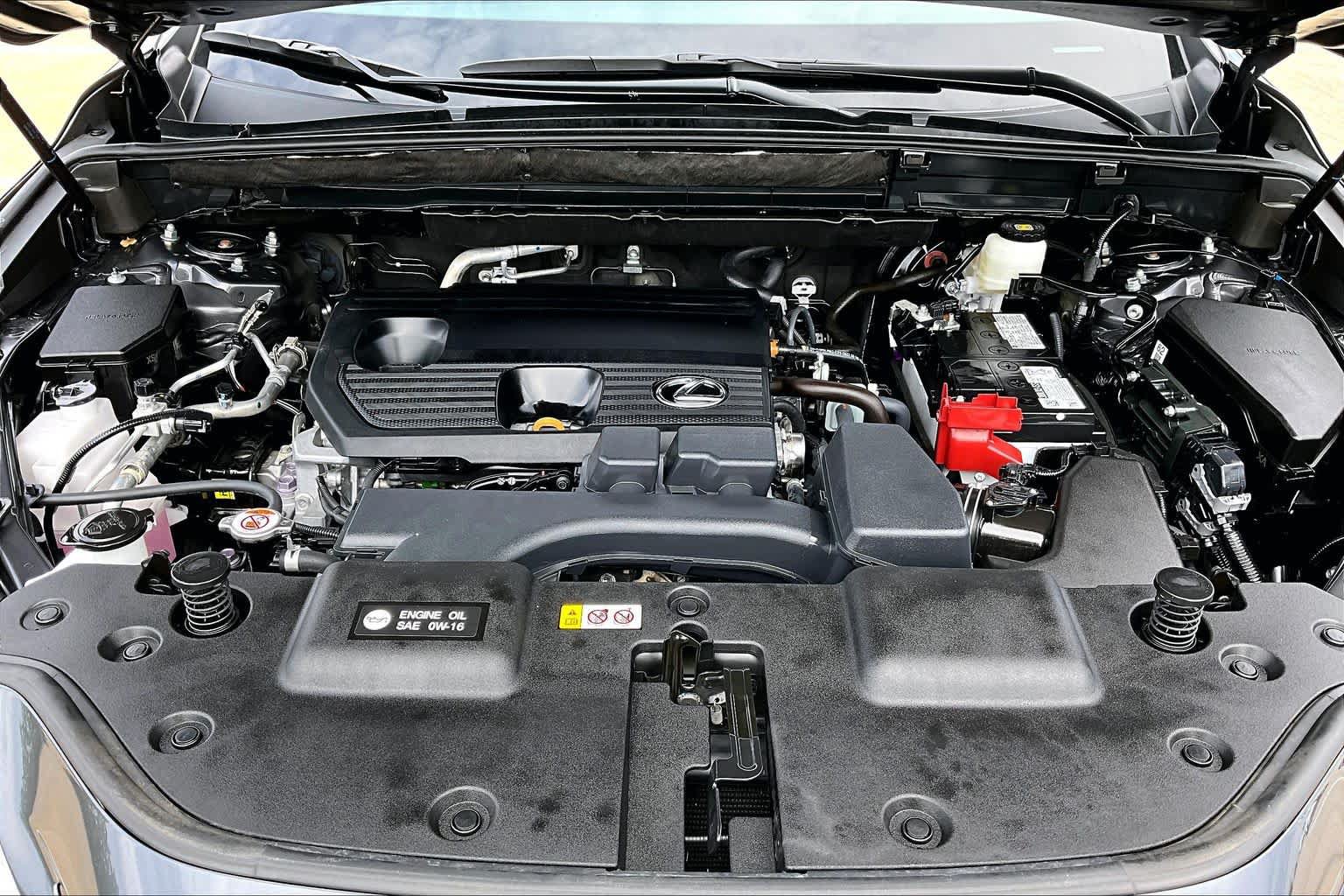 Certified 2025 Lexus NX 250 FWD w/ Accessory Package (Z1) image 32