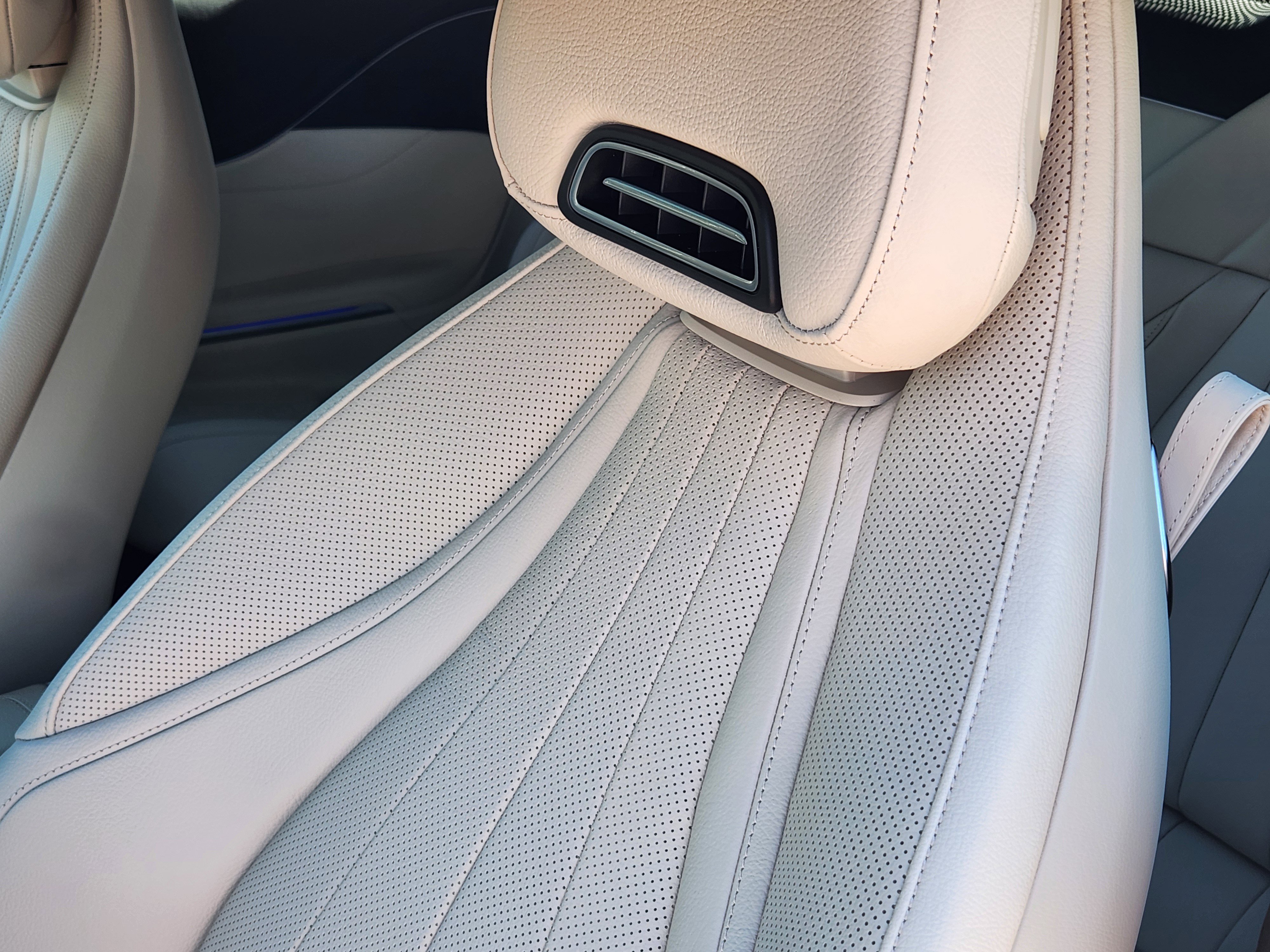 New 2026 Mercedes-Benz CLE 450 4MATIC Cabriolet image 16
