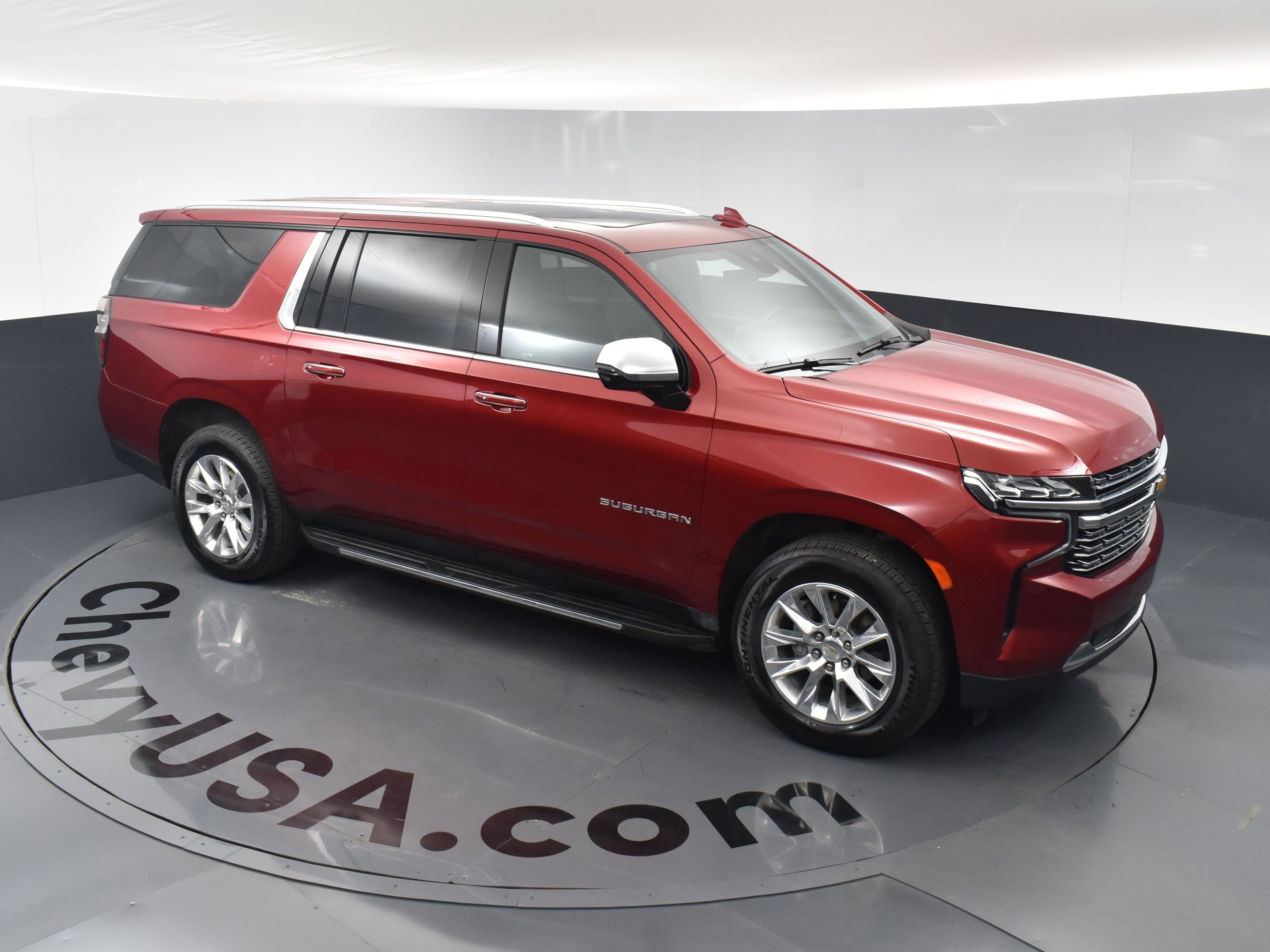 Certified 2024 Chevrolet Suburban Premier w/ Premium Package image 33