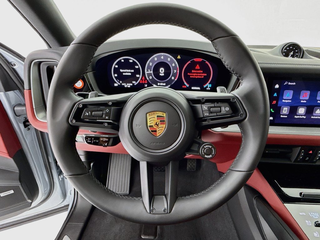 New 2026 Porsche Cayenne Coupe AWD/4WD image 15