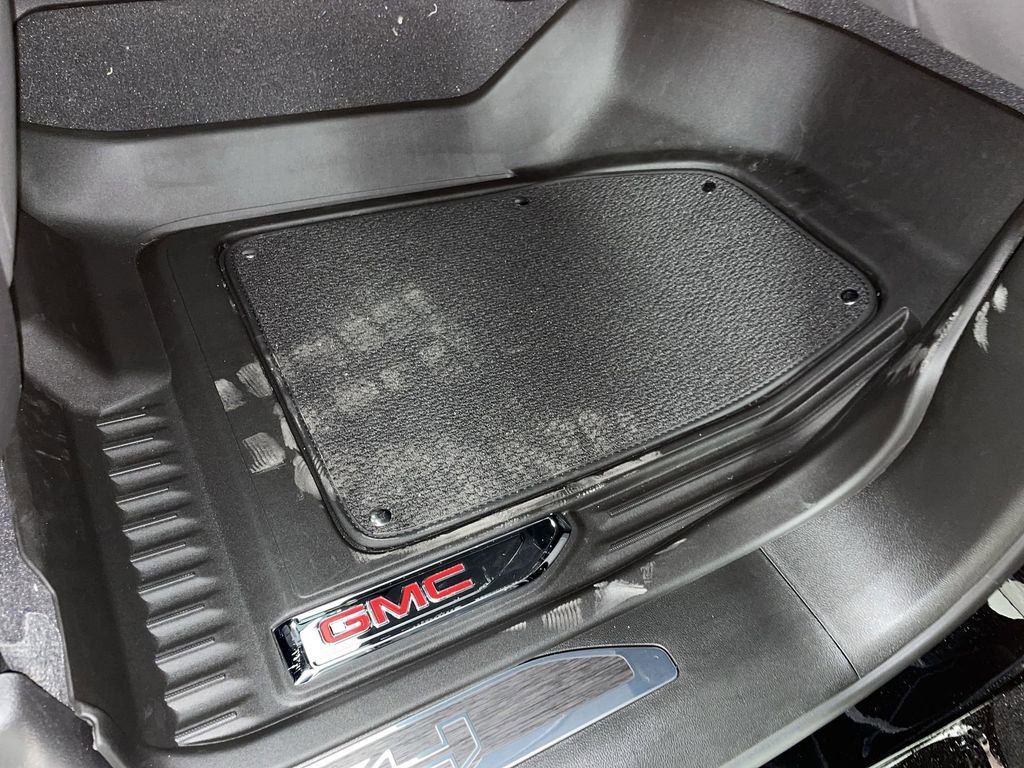 Used 2024 GMC Sierra 1500 AT4 w/ Technology Package image 39