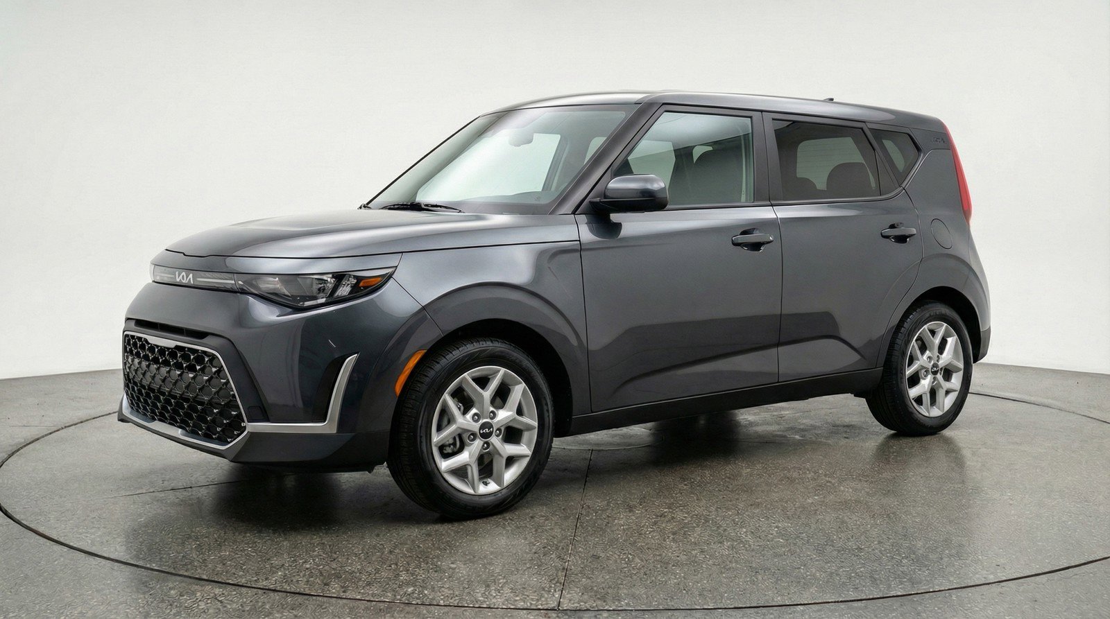 Used 2025 Kia Soul LX w/ LX Technology Package image 3