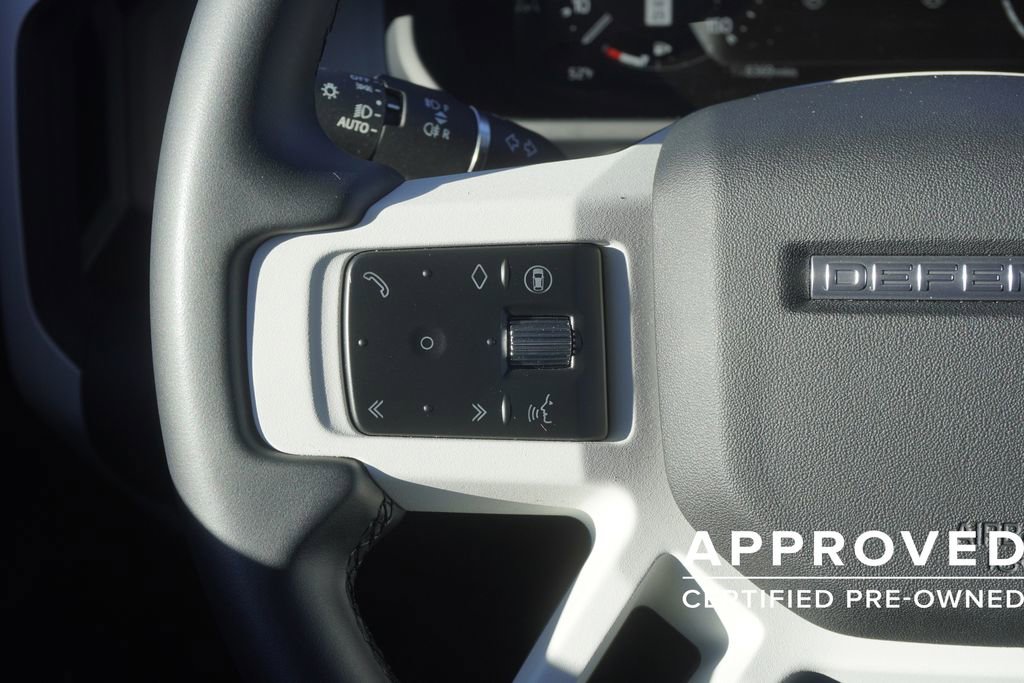 Used 2025 Land Rover Defender 110 S image 12
