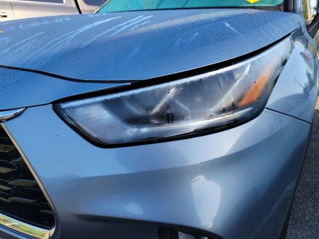 Used 2022 Toyota Highlander Limited image 10