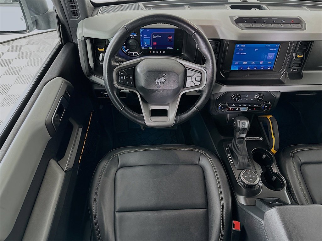 Used 2023 Ford Bronco Badlands image 23