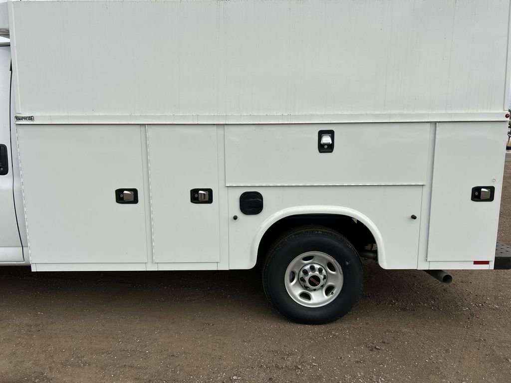 New 2025 GMC Savana 3500 w/ Power Convenience Package image 24