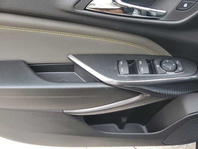 New 2026 Chevrolet Trax ACTIV w/ Sunroof Package image 20