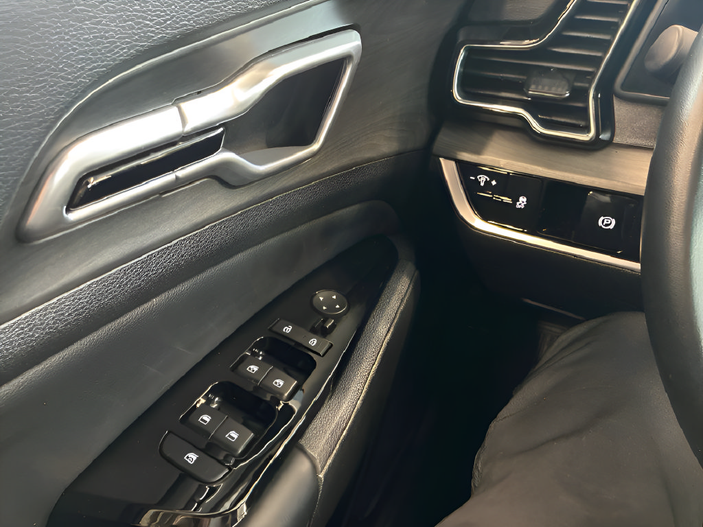 Certified 2023 Kia Sportage X-Line AWD/4WD image 27
