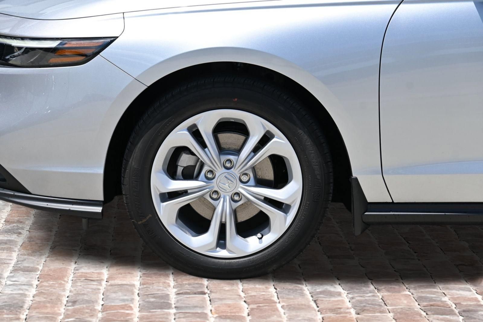 New 2026 Honda Accord LX image 38