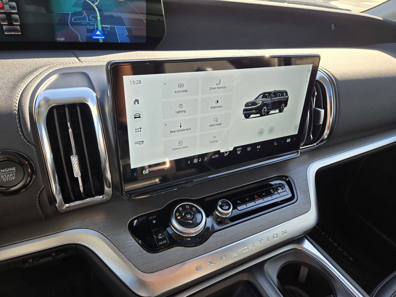 New 2025 Ford Expedition Platinum image 8