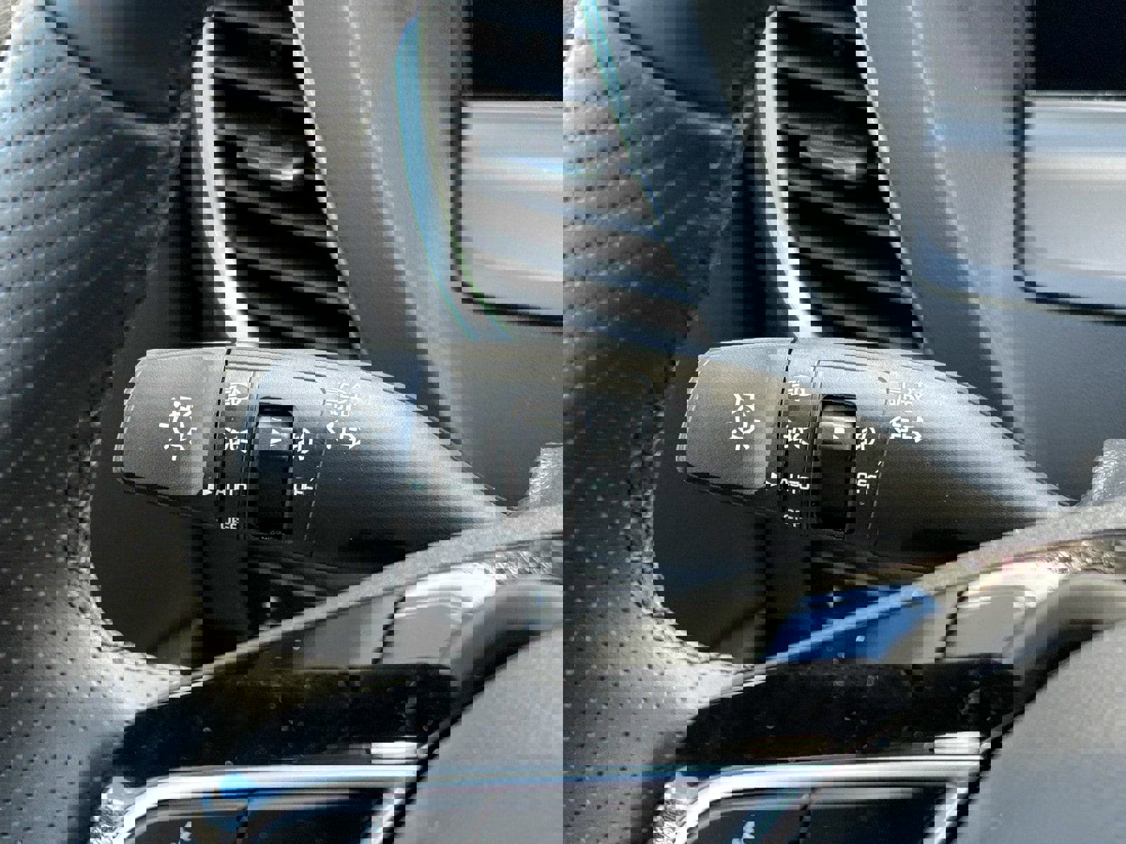 New 2026 Kia Seltos SX w/ SX Sunroof Package image 26