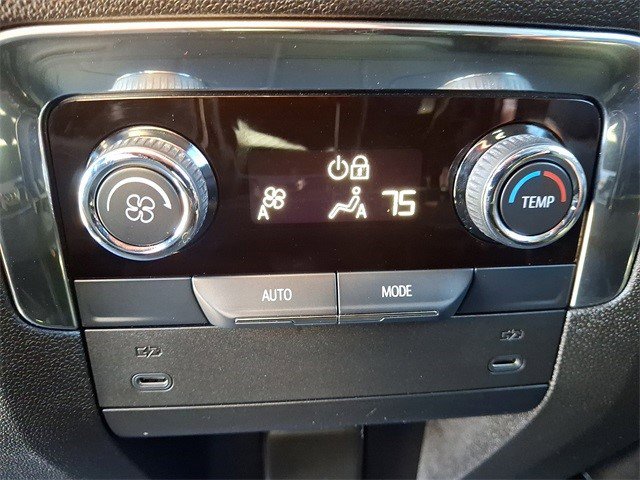 Certified 2025 Chevrolet Tahoe RST image 24