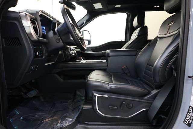 Used 2024 Ford F450 Platinum w/ FX4 Off-Road Package AWD/4WD image 37