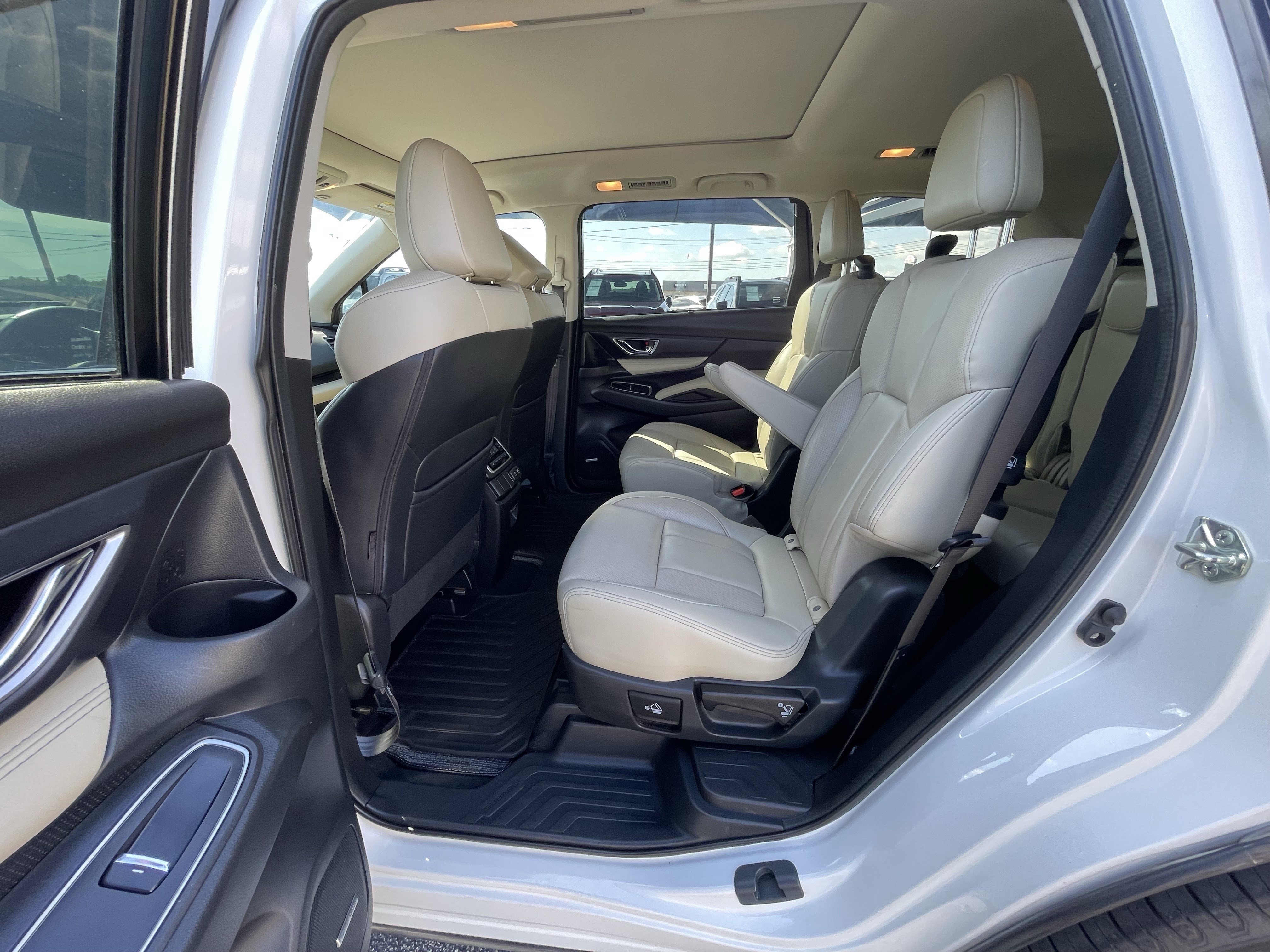 Used 2020 Subaru Ascent Limited AWD/4WD image 18