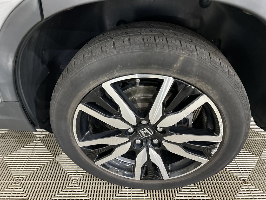 Used 2020 Honda Pilot Touring image 9