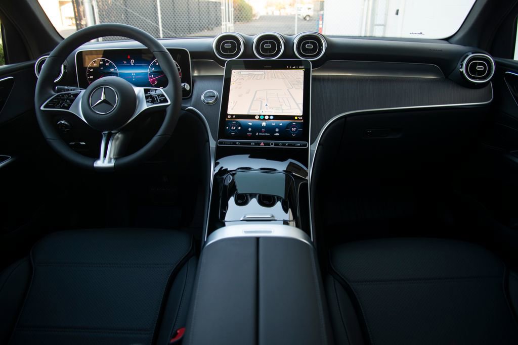 New 2026 Mercedes-Benz GLC 300 4MATIC image 17