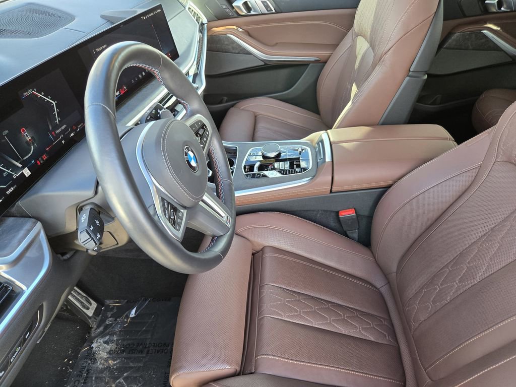 Certified 2025 BMW X7 M60i image 16