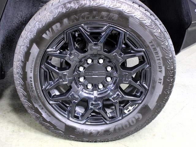 Used 2024 GMC Hummer EV 2X AWD/4WD image 12