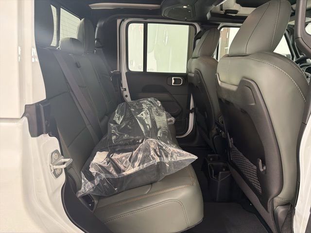 New 2026 Jeep Gladiator Mojave image 19