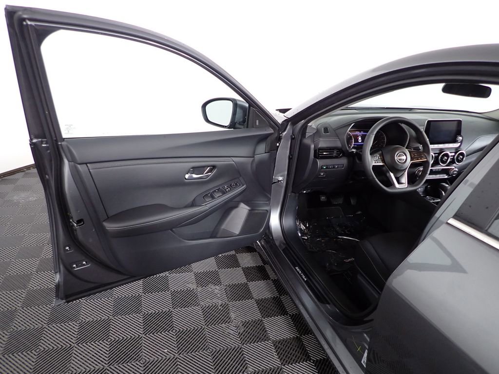 Used 2025 Nissan Sentra SV w/ All-Weather Package image 22