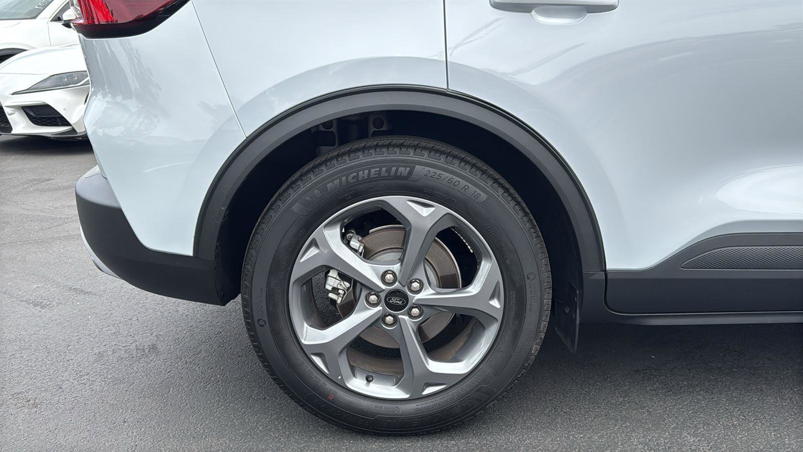Used 2025 Ford Escape ST-Line FWD image 6