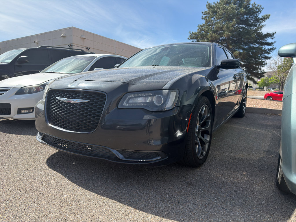 Used 2018 Chrysler 300 Touring w/ Sport Appearance Package image 1