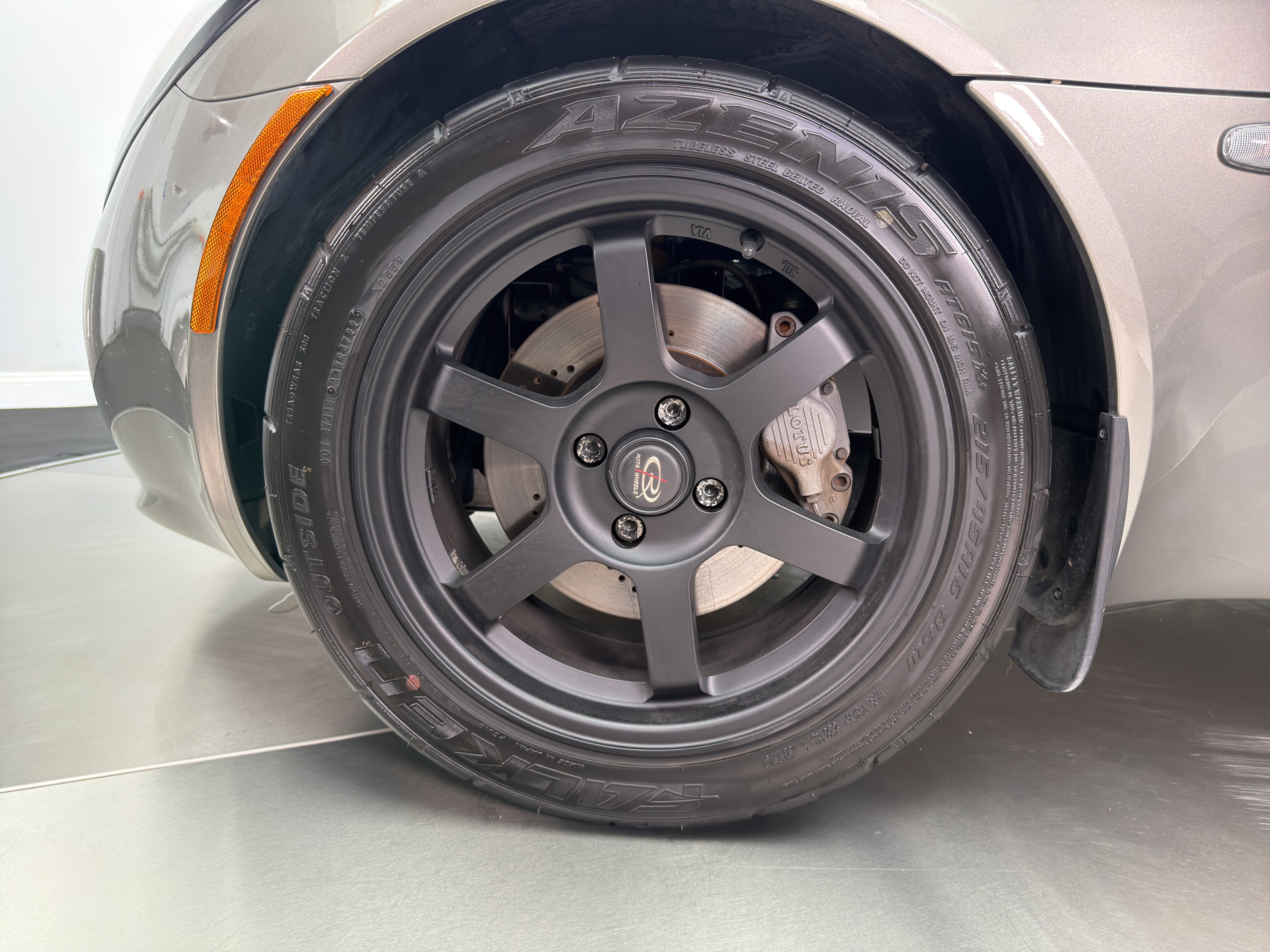 Used 2005 Lotus Elise RWD image 21