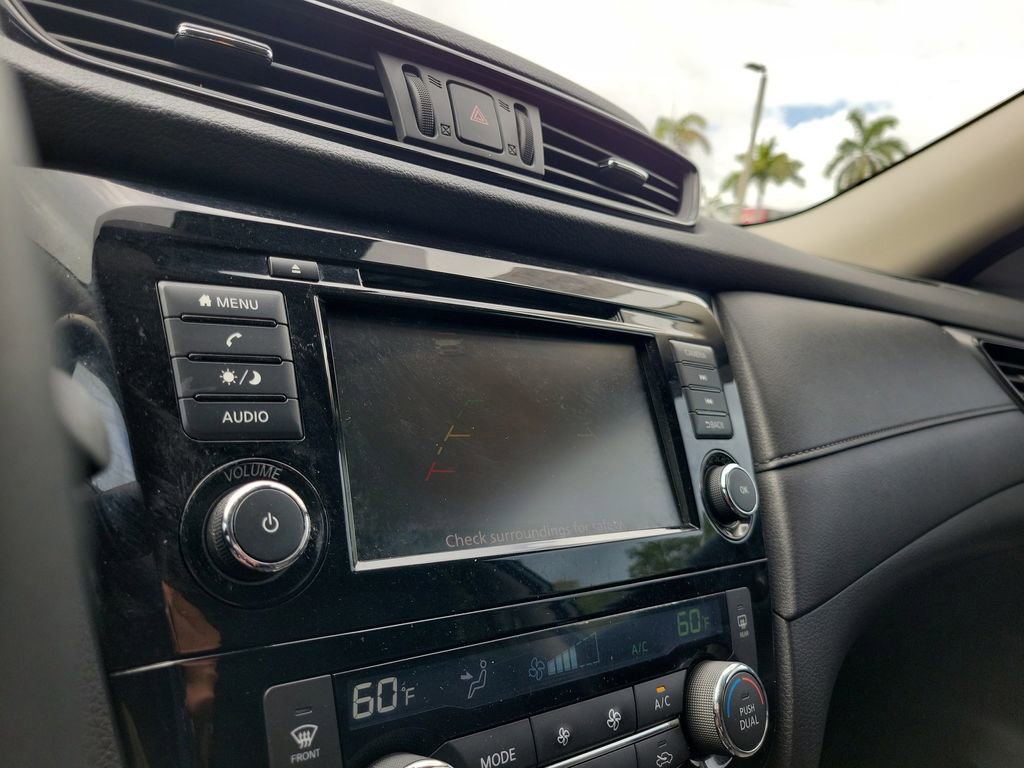 Certified 2020 Nissan Rogue SV FWD image 35