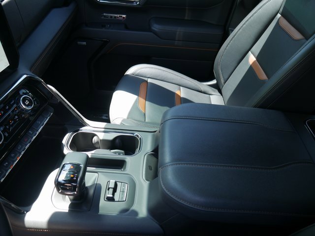 Used 2023 GMC Sierra 1500 AT4 w/ Technology Package image 28