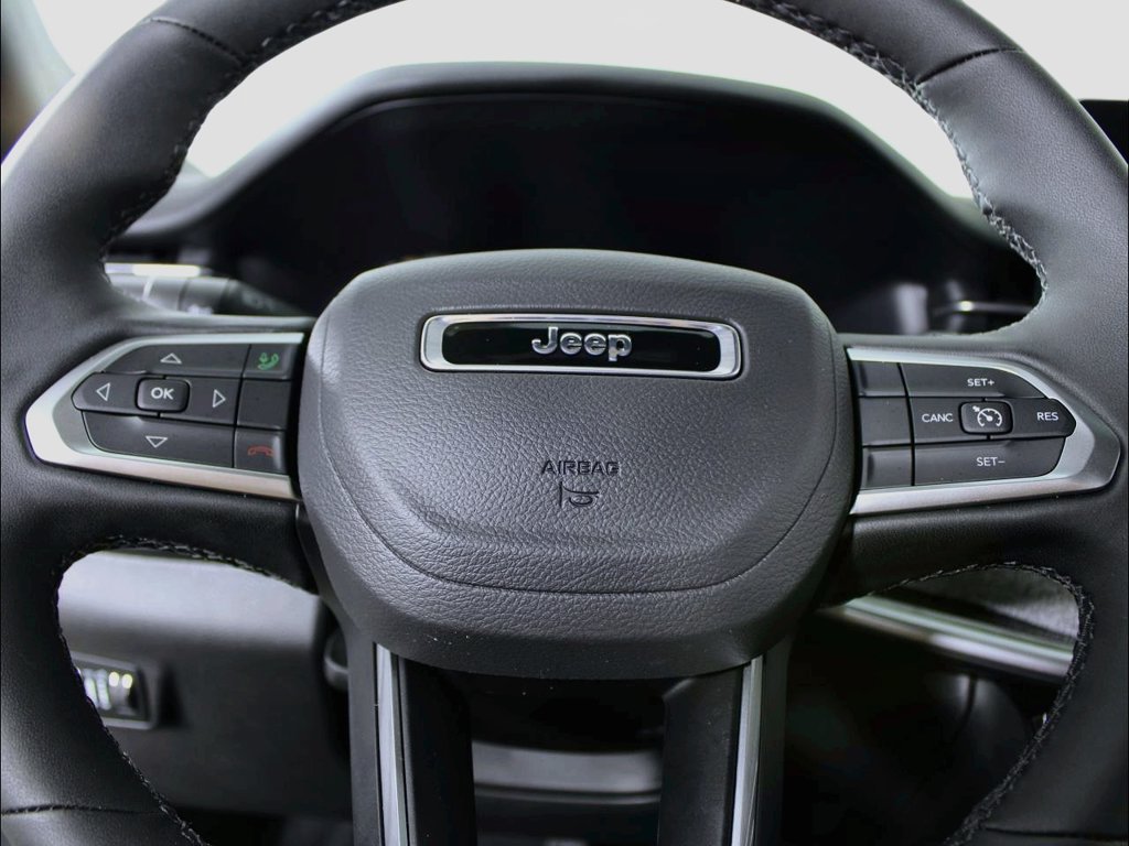 New 2025 Jeep Compass Latitude AWD/4WD image 23