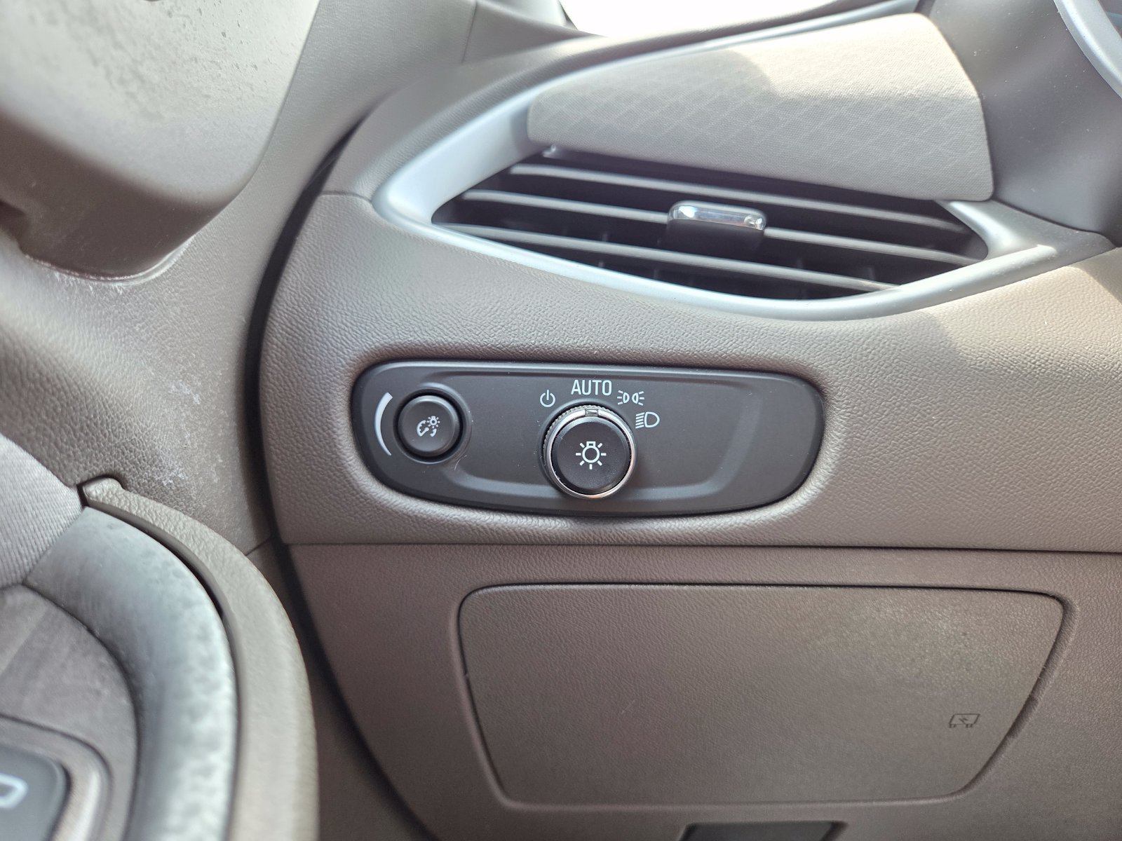 Used 2024 Chevrolet Malibu LT FWD image 41