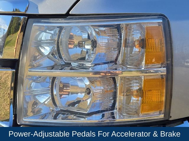 Used 2011 Chevrolet Silverado 2500 LTZ w/ Snow Plow Prep Package image 12