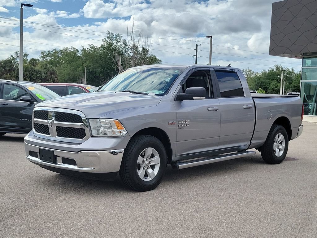 Used 2020 RAM 1500 Classic SLT w/ Luxury Group image 4