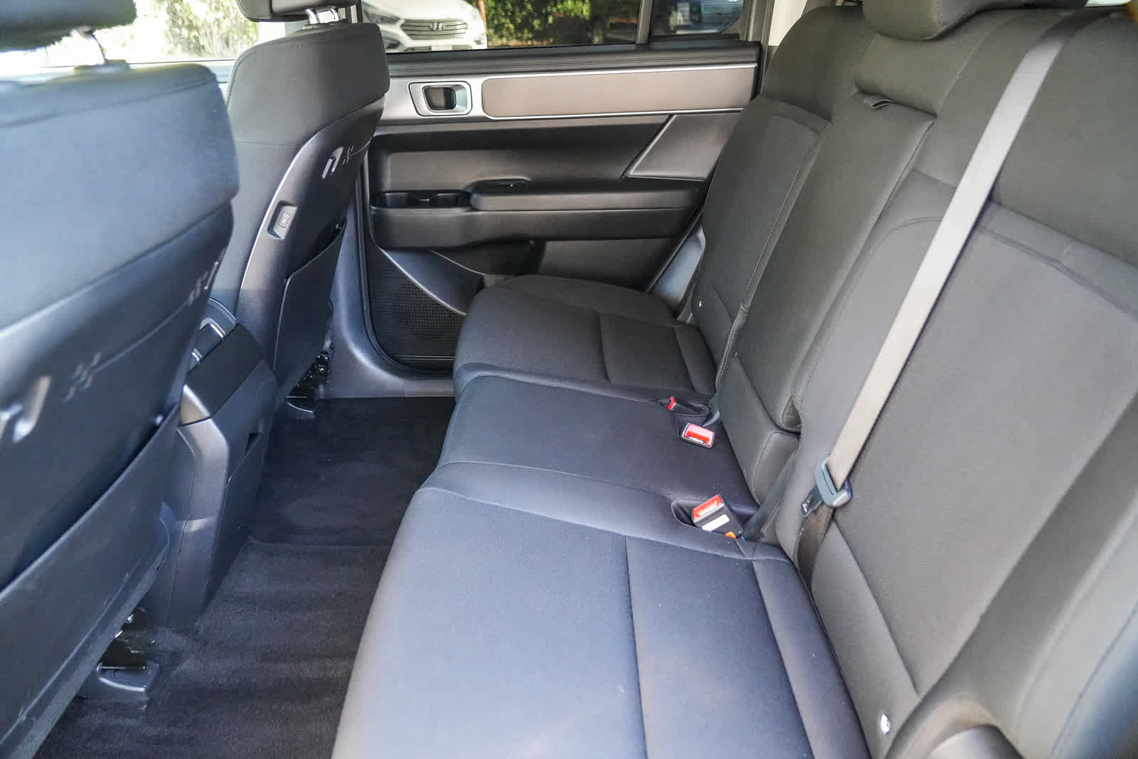 Used 2024 Hyundai Santa Fe SE FWD image 18