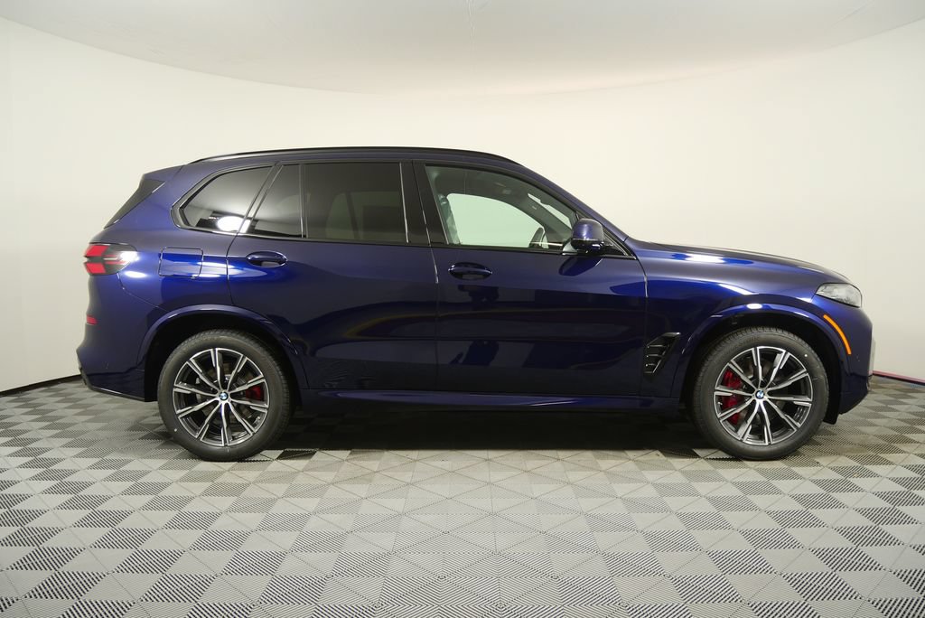 Used 2026 BMW X5 xDrive40i w/ M Sport Package AWD/4WD image 7
