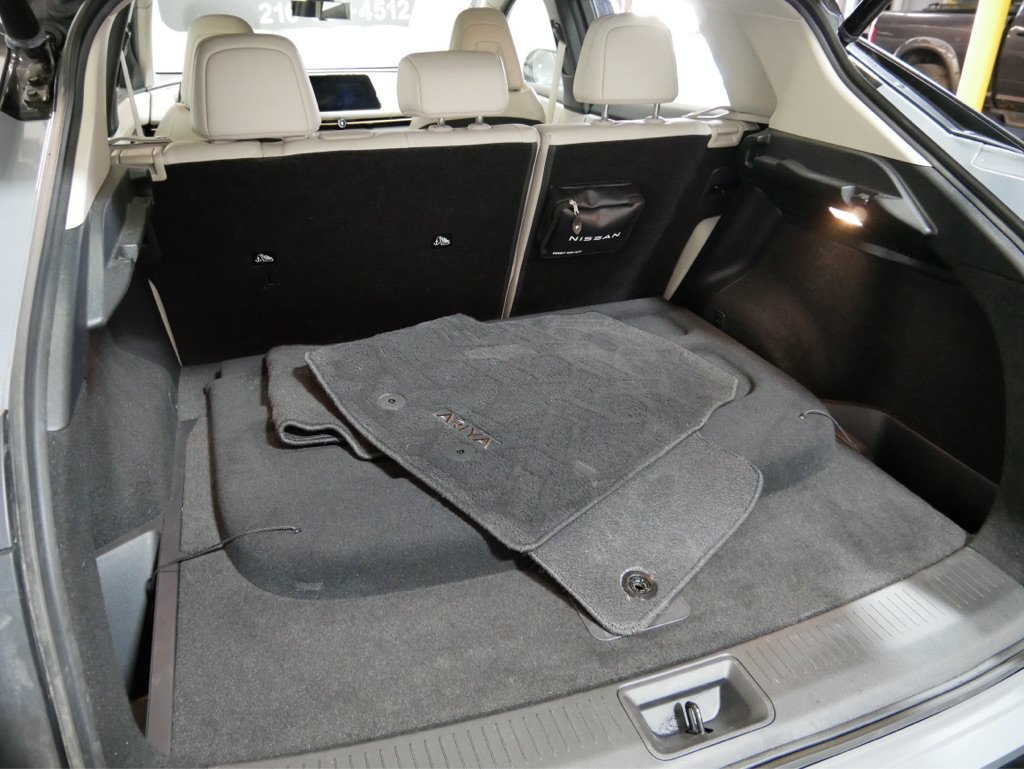 Used 2024 Nissan Ariya AWD image 28
