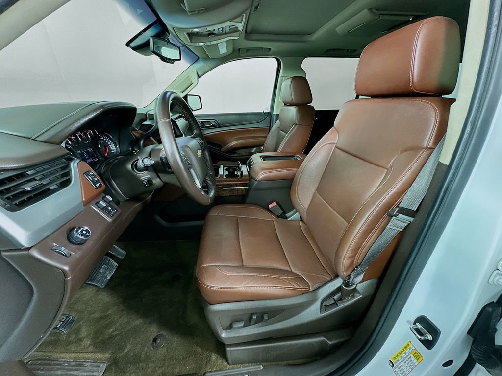 Used 2015 Chevrolet Suburban LTZ RWD image 22