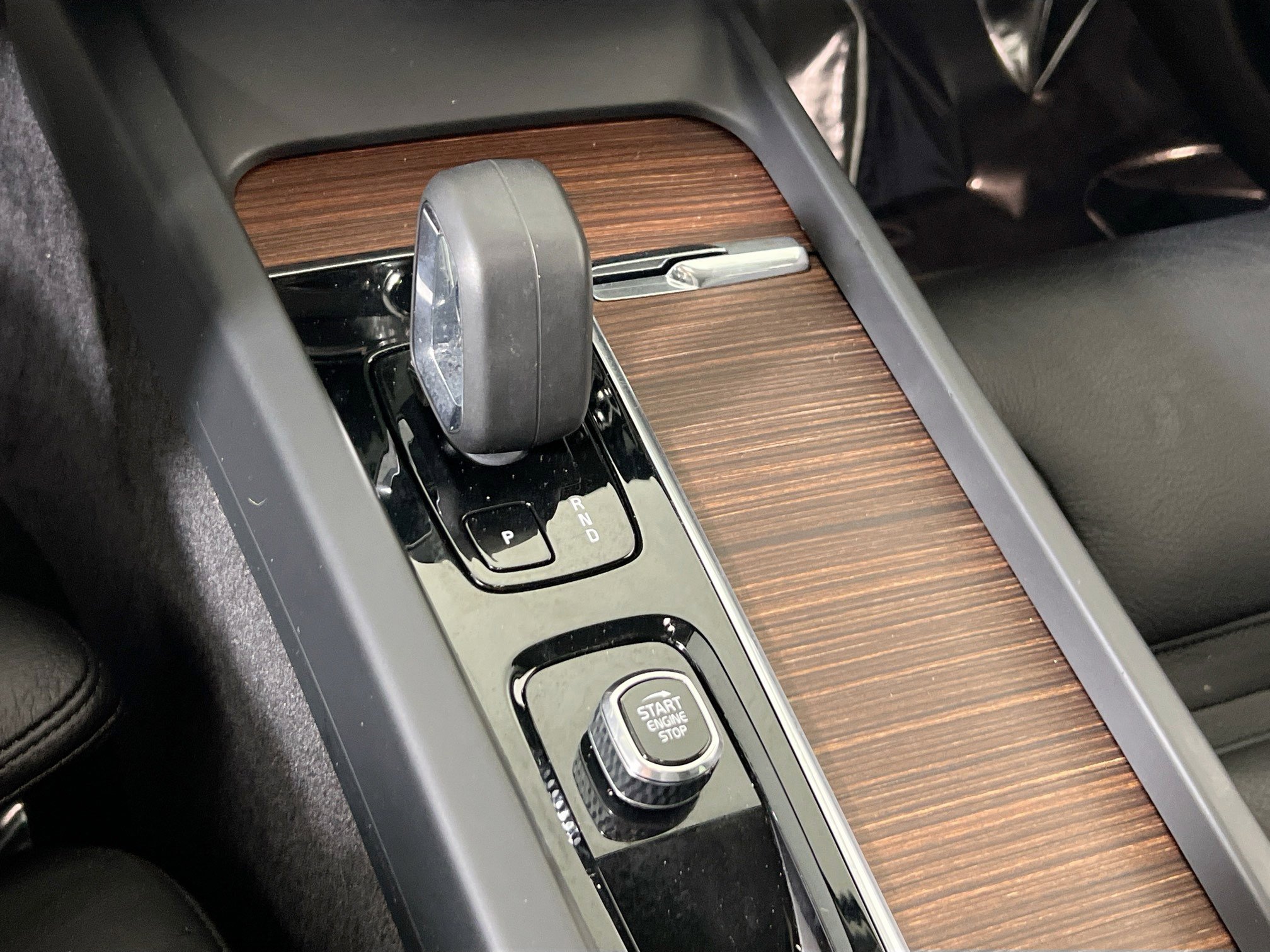 Used 2023 Volvo S60 B5 Ultimate w/ Climate Package image 17