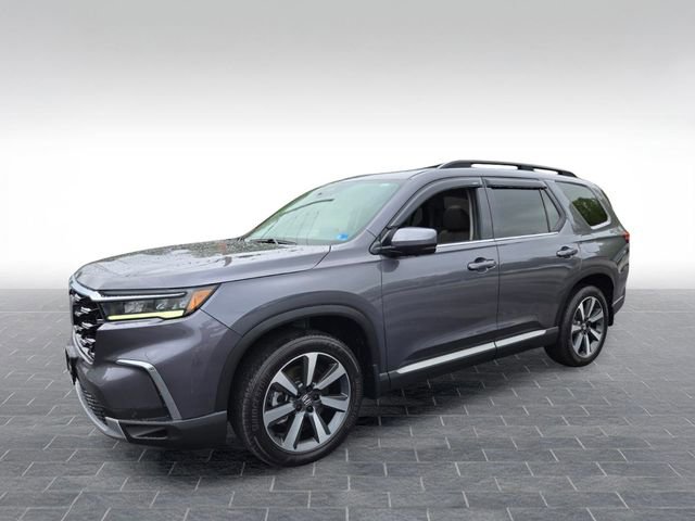 Used 2025 Honda Pilot Elite image 3