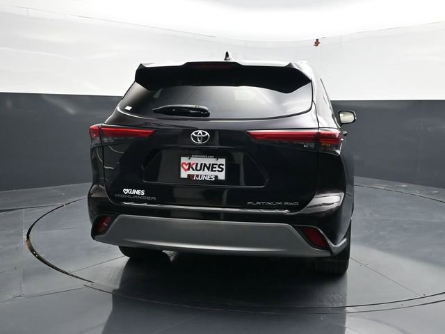 Used 2021 Toyota Highlander Platinum image 7