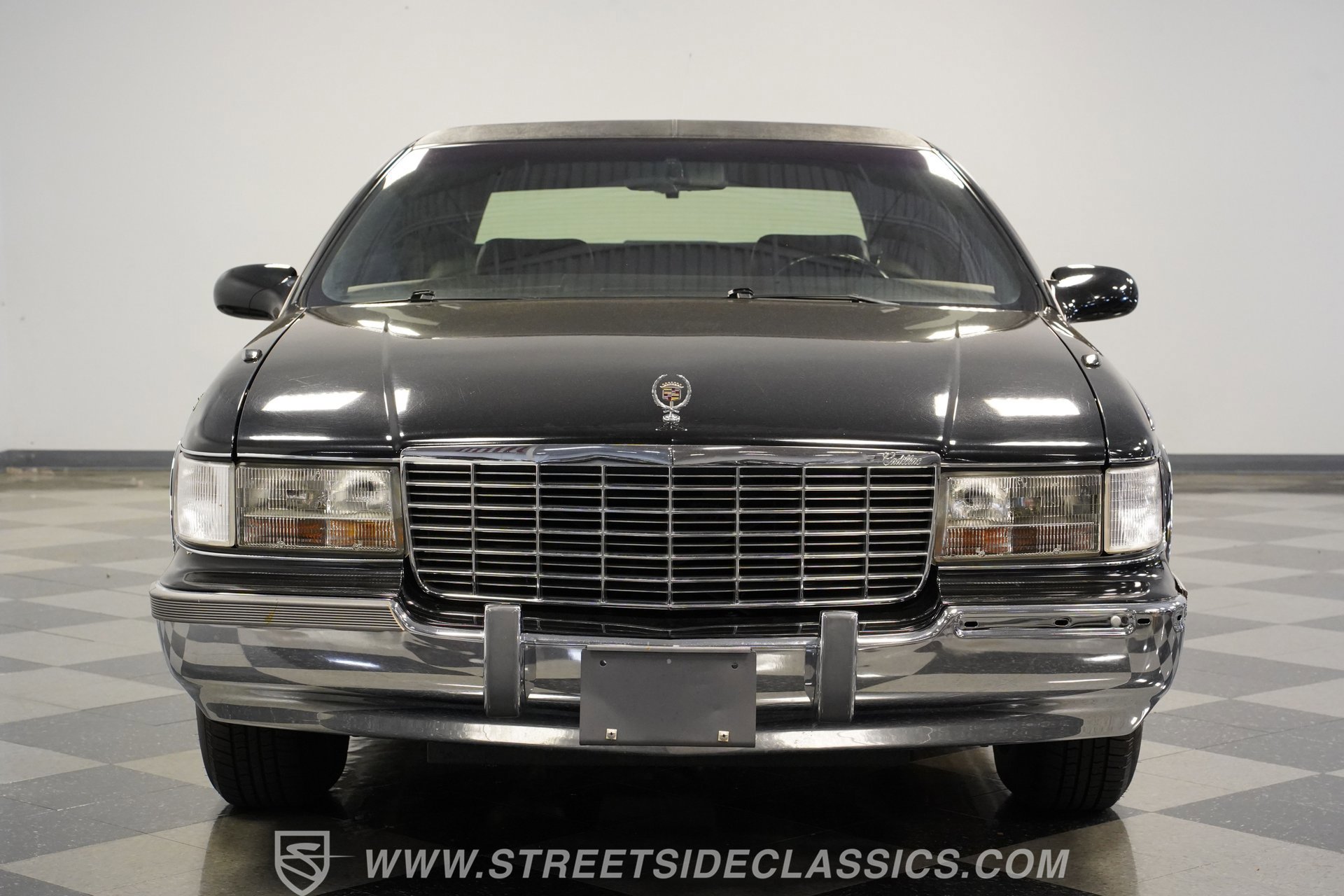 Used 1995 Cadillac Fleetwood Brougham RWD image 18