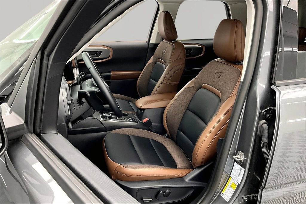Certified 2025 Ford Bronco Sport Outer Banks w/ Outer Banks Tech Package+ AWD/4WD image 25