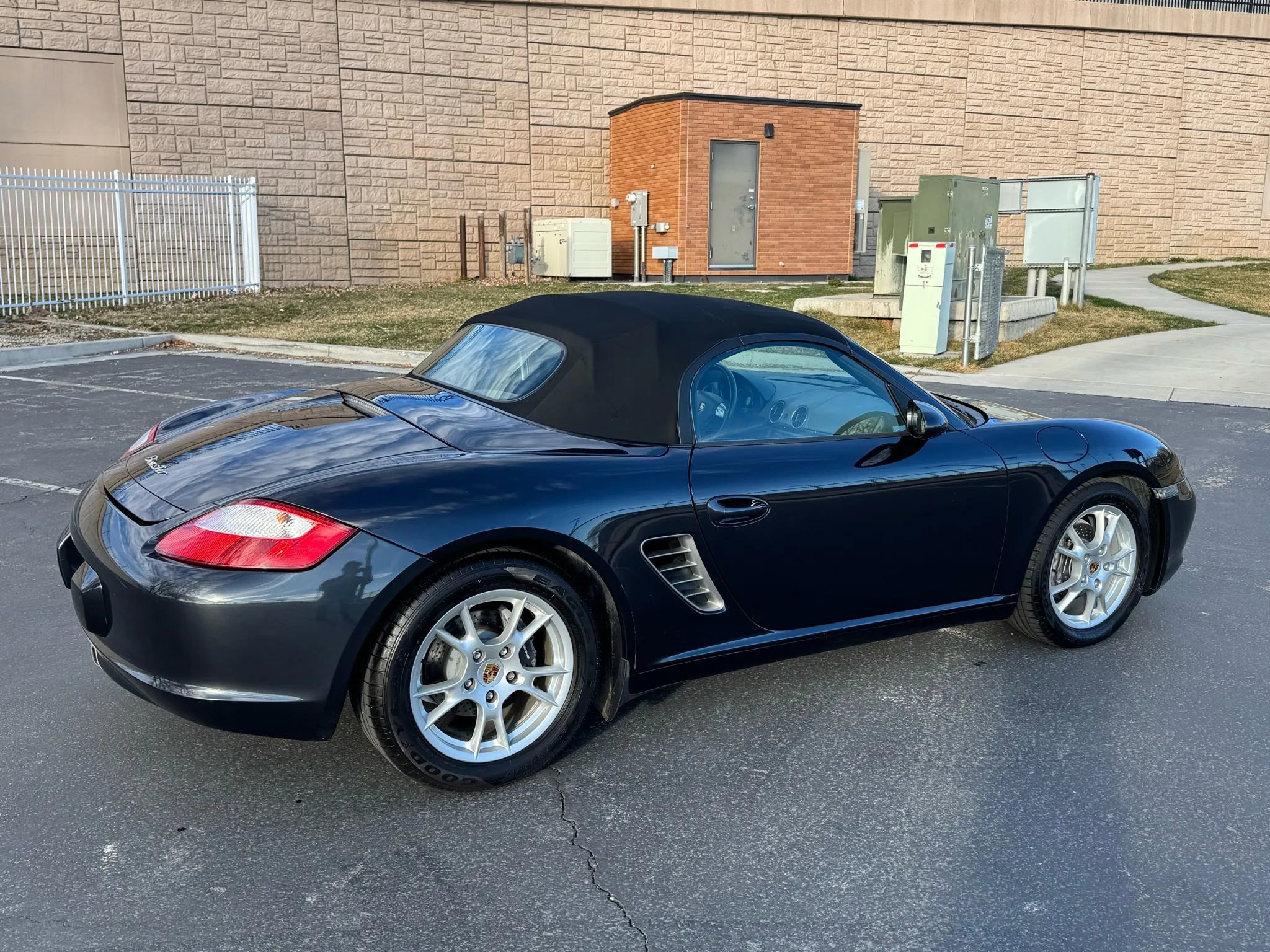 Used 2005 Porsche Boxster image 4