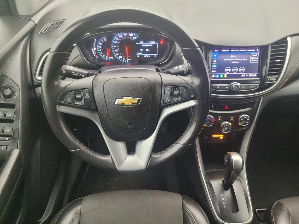 Used 2021 Chevrolet Trax LT w/ LT Convenience Package image 22