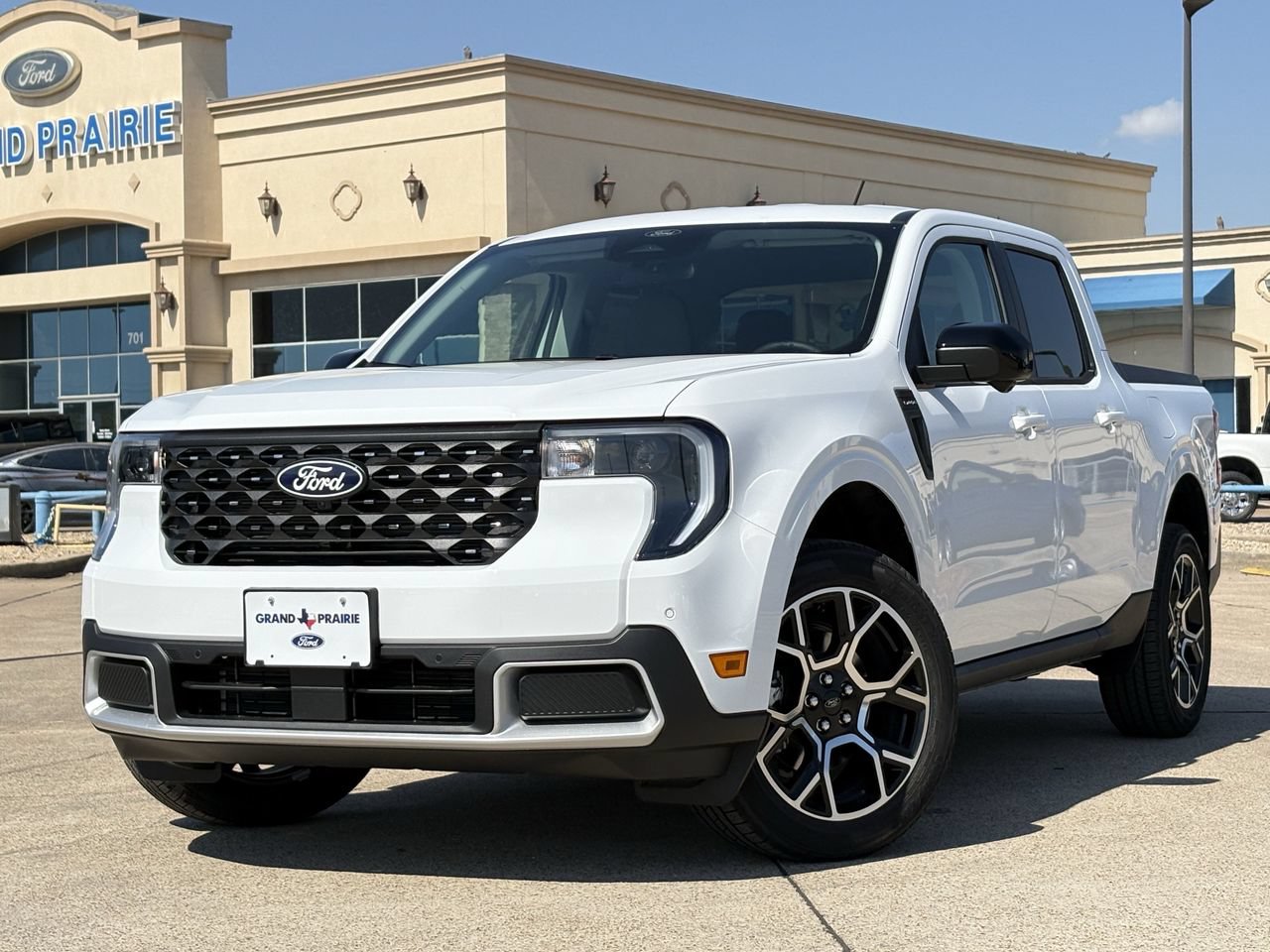 New 2026 Ford Maverick Lariat AWD/4WD image 2