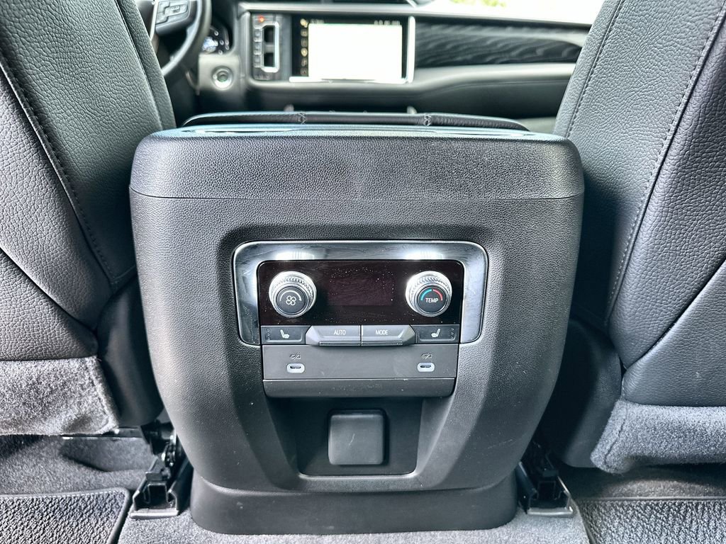 Certified 2024 GMC Yukon Denali AWD/4WD image 22