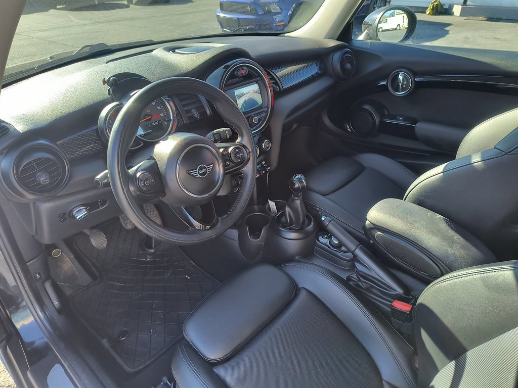 Used 2019 MINI Cooper S image 13