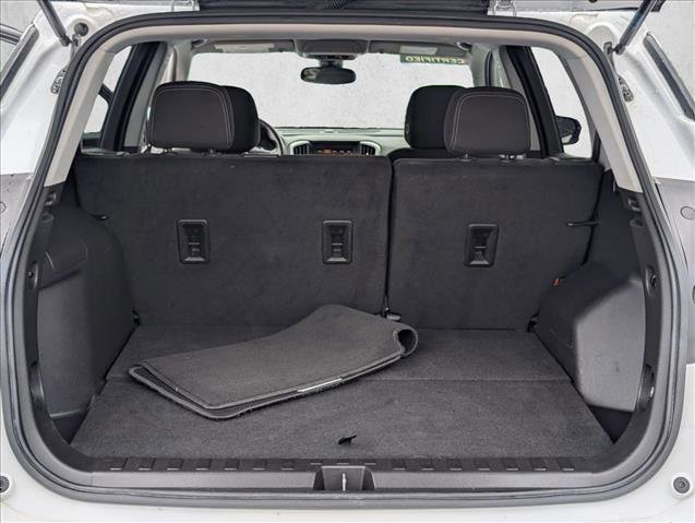 Used 2024 GMC Terrain SLE image 6