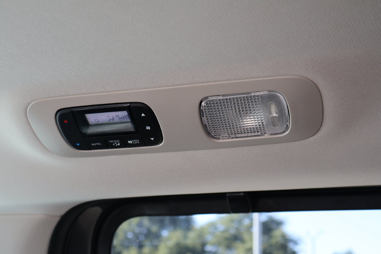Used 2025 Honda Odyssey EX-L image 15