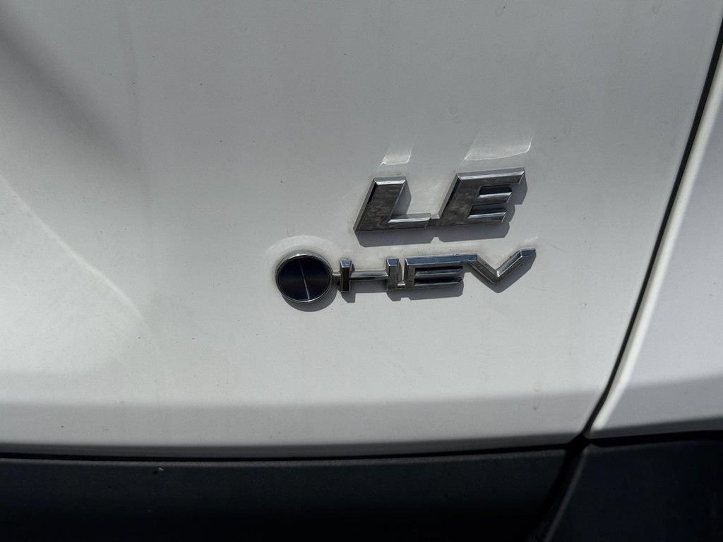 Used 2025 Toyota RAV4 LE AWD/4WD image 5